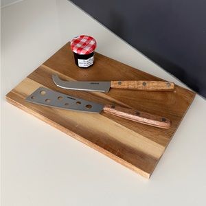 Cheese Board + Utensils